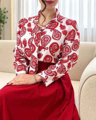شومیز یقه کراواتی سفید قرمز طرح بته جقه