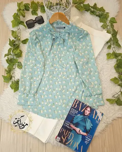 شومیز یقه کراواتی فیروزه ای طرح گلهای سفید ناریا