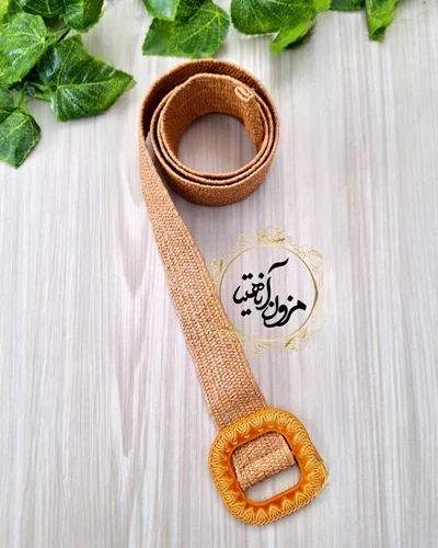 کمربند حصیری کشی کاراملی طرح سگک مربعی رونیسا